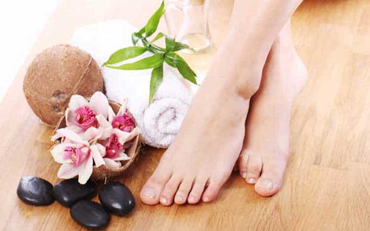 sell feet pics online